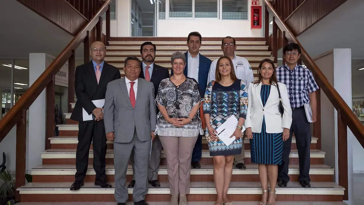 Conjuntan pronunciamiento ante reforma educativa que se discute en la federación. Foto especial.